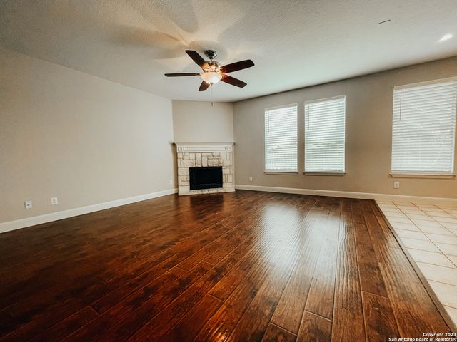7738 Paraiso Cir, Boerne, TX 78015