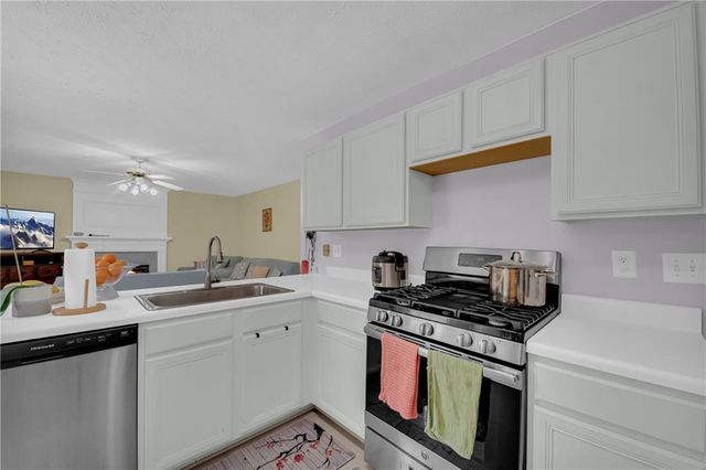 570 White Stag Court, Suwanee, GA 30024