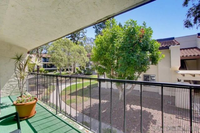 17637 POMERADO RD 225, San Diego, CA 92128