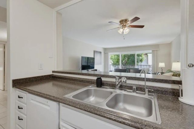 17637 POMERADO RD 225, San Diego, CA 92128