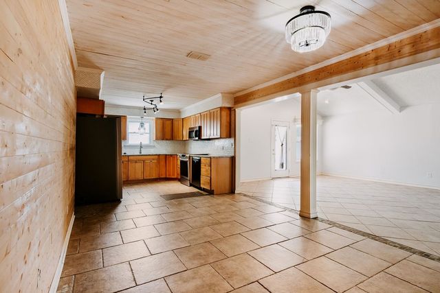 4525 Hogan St, Corpus Christi, TX 78413