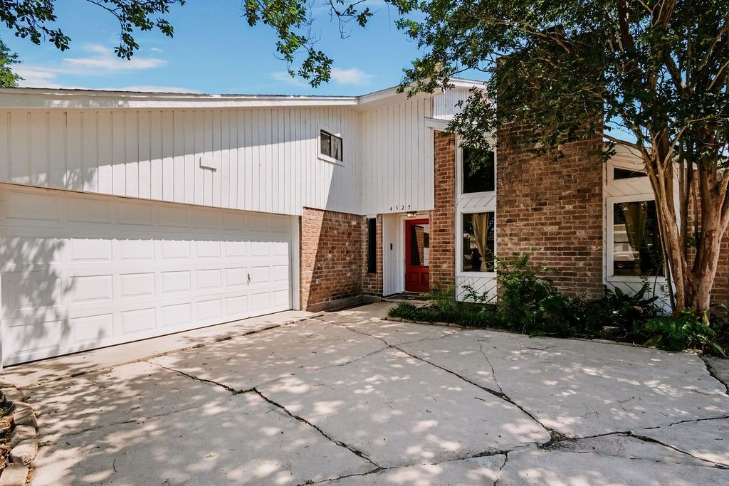 4525 Hogan St, Corpus Christi, TX 78413