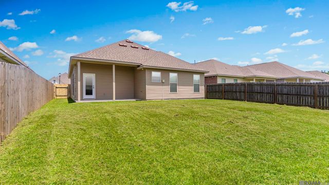 1045 Gentle Wind Dr, Baton Rouge, LA 70820