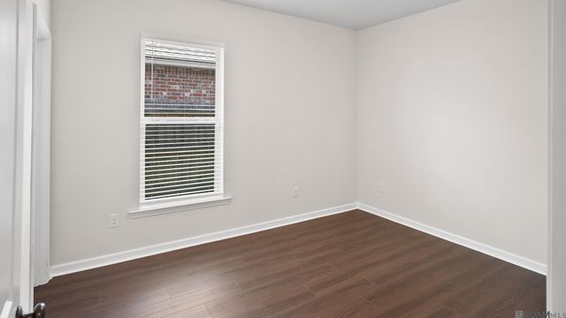 1045 Gentle Wind Dr, Baton Rouge, LA 70820