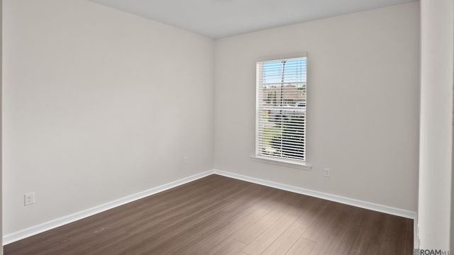 1045 Gentle Wind Dr, Baton Rouge, LA 70820