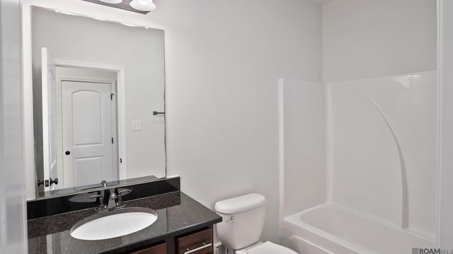 1045 Gentle Wind Dr, Baton Rouge, LA 70820