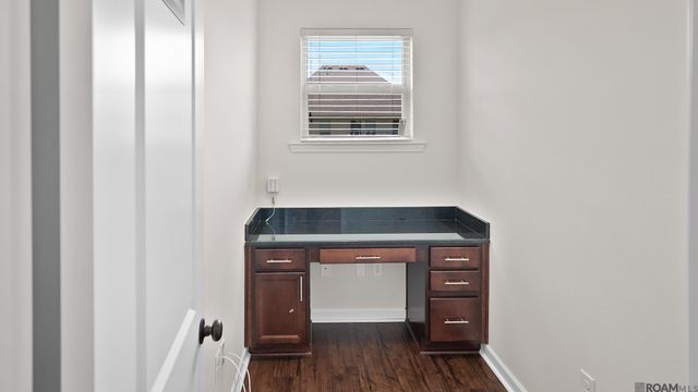 1045 Gentle Wind Dr, Baton Rouge, LA 70820