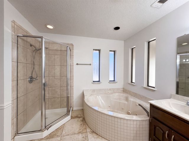 133 Jason Drive, Red Oak, TX 75154