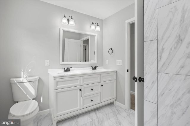 2264 BOWMAN AVE, Bensalem, PA 19020