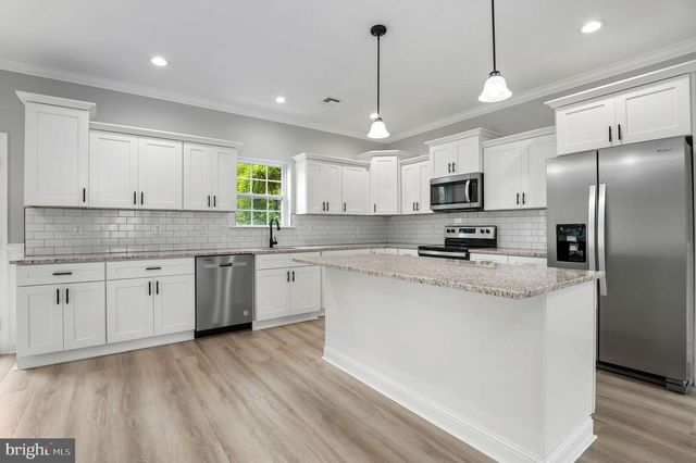 2264 BOWMAN AVE, Bensalem, PA 19020