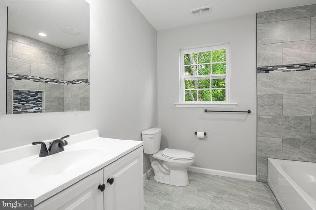 2264 BOWMAN AVE, Bensalem, PA 19020