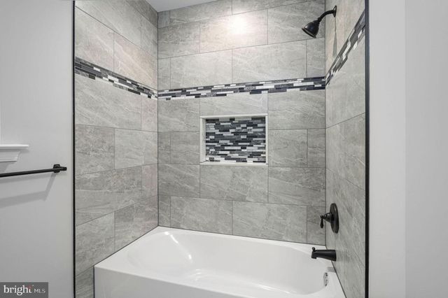 2264 BOWMAN AVE, Bensalem, PA 19020