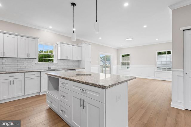 2264 BOWMAN AVE, Bensalem, PA 19020