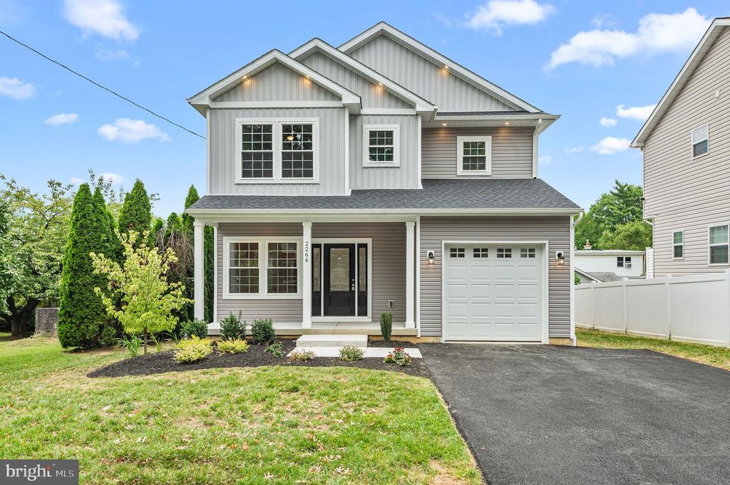 2264 BOWMAN AVE, Bensalem, PA 19020