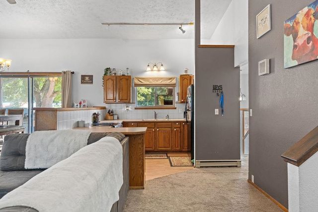 102 S Lake St, Tekoa, WA 99033