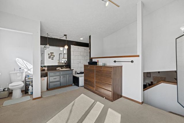 102 S Lake St, Tekoa, WA 99033