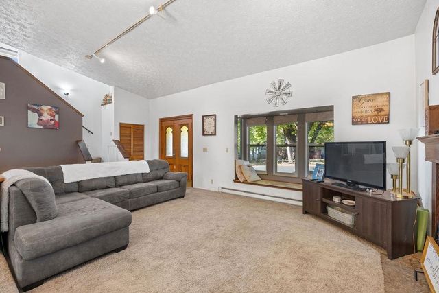 102 S Lake St, Tekoa, WA 99033