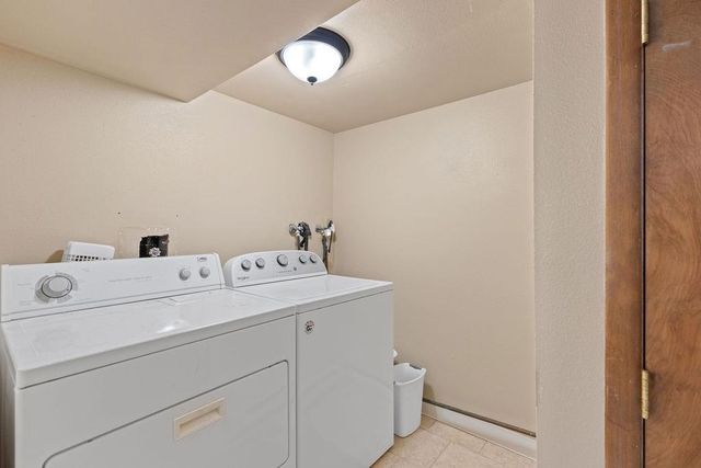 102 S Lake St, Tekoa, WA 99033