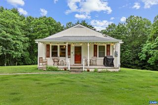 894 DOBBY CREEK RD, Scottsville, VA 24590
