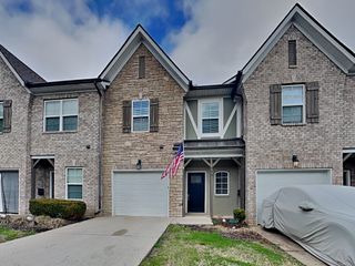 406 Riverwood Ct, Mount Juliet, TN 37122