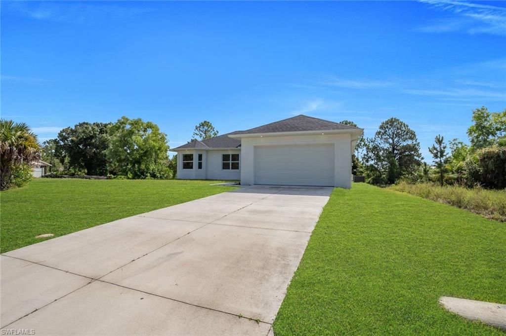 523 Harry Thayer AVE S, LEHIGH ACRES, FL 33974 — photo 2