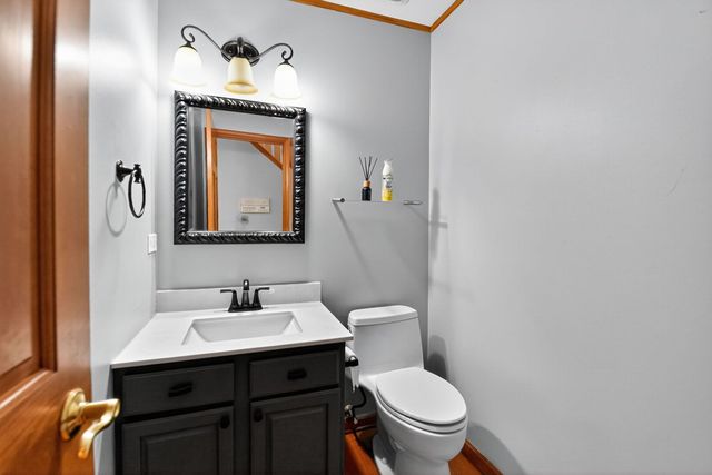 1163 Shoreline Drive, Aurora, IL 60504