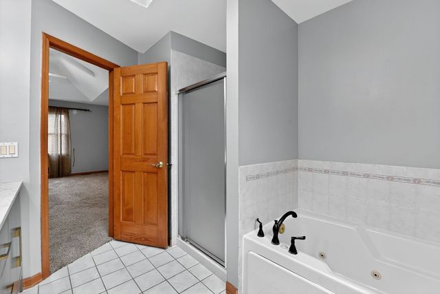 1163 Shoreline Drive, Aurora, IL 60504