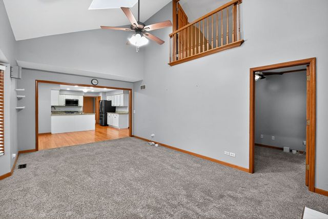 1163 Shoreline Drive, Aurora, IL 60504