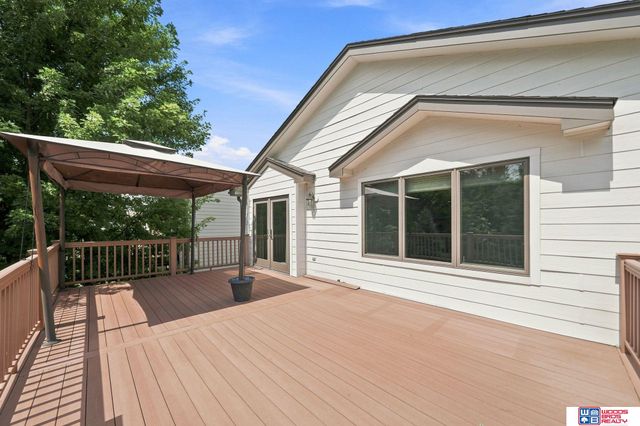6941 Forest Lake Boulevard, Lincoln, NE 68516