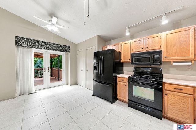 6941 Forest Lake Boulevard, Lincoln, NE 68516