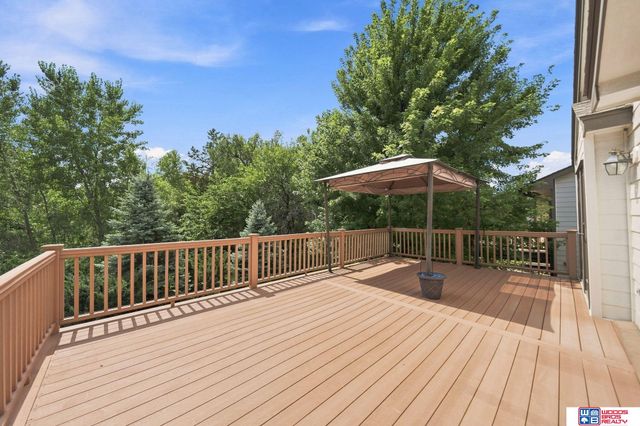 6941 Forest Lake Boulevard, Lincoln, NE 68516