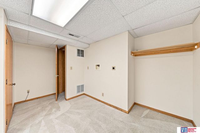 6941 Forest Lake Boulevard, Lincoln, NE 68516