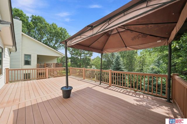6941 Forest Lake Boulevard, Lincoln, NE 68516