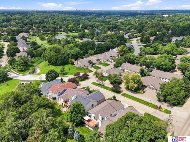 6941 Forest Lake Boulevard, Lincoln, NE 68516
