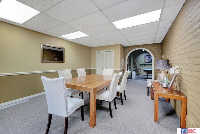 6941 Forest Lake Boulevard, Lincoln, NE 68516