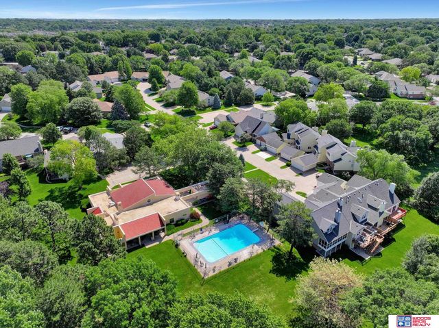 6941 Forest Lake Boulevard, Lincoln, NE 68516