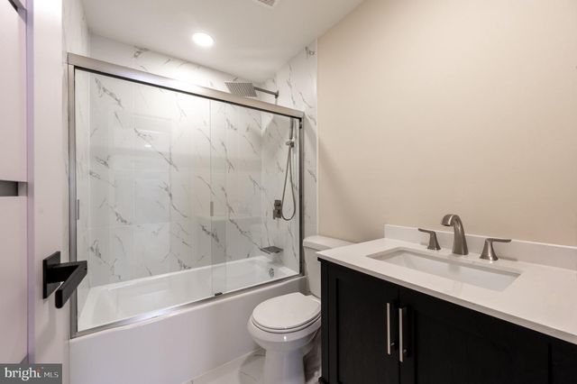 207 ASHLAND, Egg Harbor Township, NJ 08234