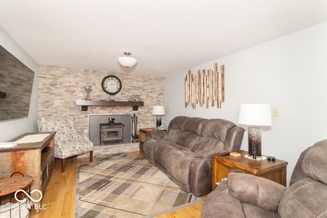 3198 N County Road 300 W, New Castle, IN 47362