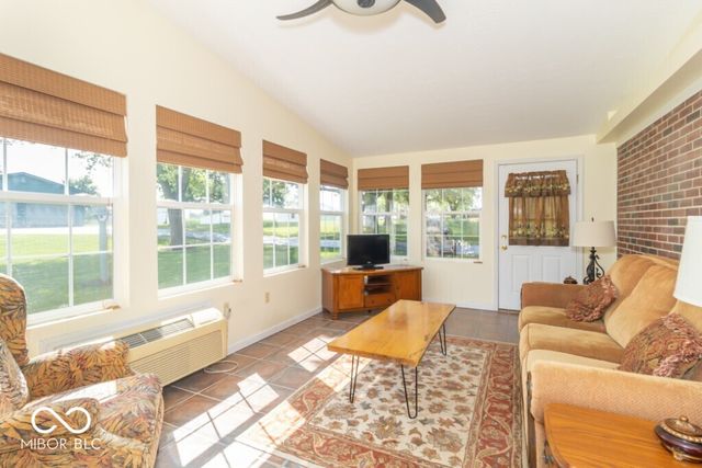 3198 N County Road 300 W, New Castle, IN 47362