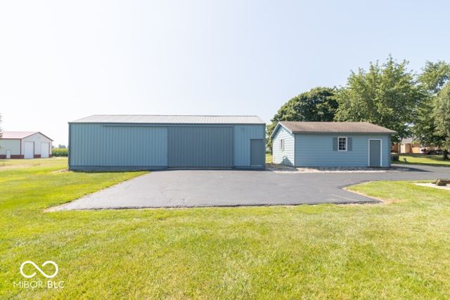3198 N County Road 300 W, New Castle, IN 47362