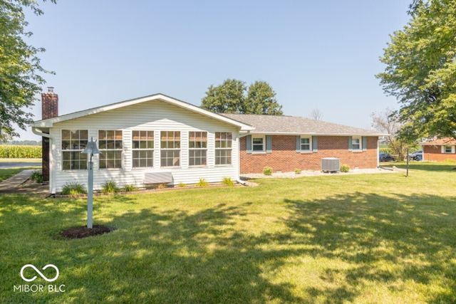 3198 N County Road 300 W, New Castle, IN 47362