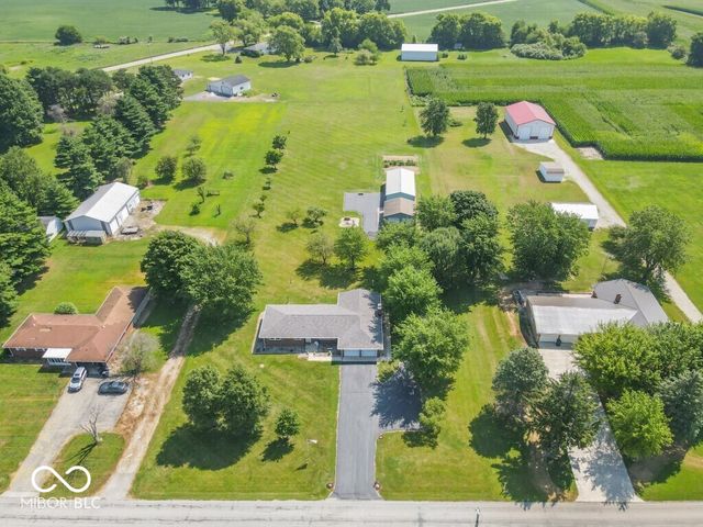 3198 N County Road 300 W, New Castle, IN 47362