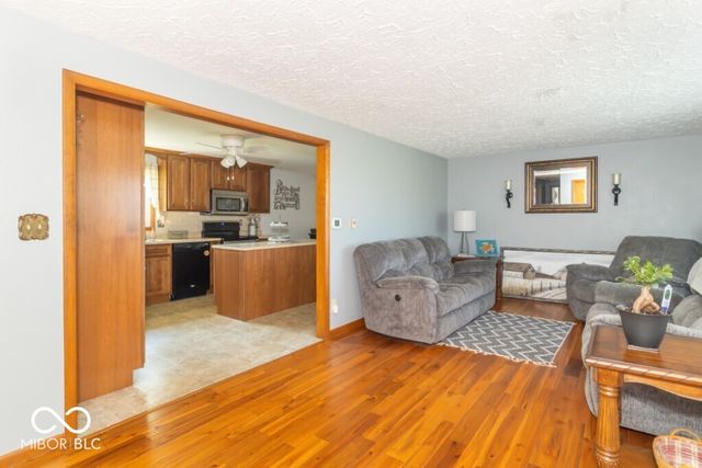 3198 N County Road 300 W, New Castle, IN 47362