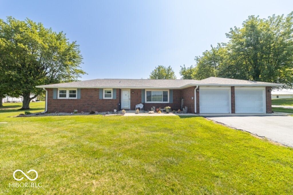 3198 N County Road 300 W, New Castle, IN 47362