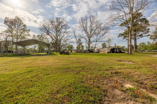 384 County Road 2046, Hull, TX 77564