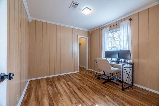 384 County Road 2046, Hull, TX 77564