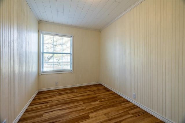 384 County Road 2046, Hull, TX 77564