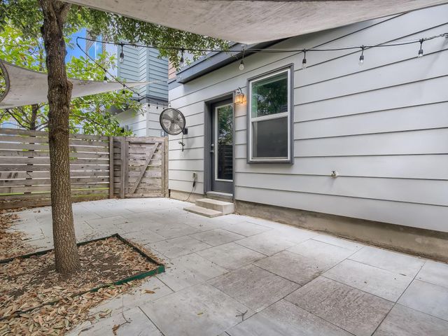 1411 Waterloo Shore LN 13, Austin, TX 78741