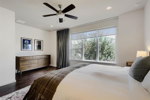 1411 Waterloo Shore LN 13, Austin, TX 78741
