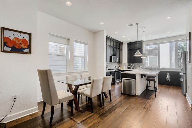 1411 Waterloo Shore LN 13, Austin, TX 78741